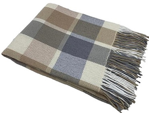 Плед Валенсия с бахромой Влади, белый дымчатый песочный, LAURA