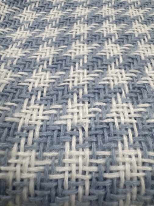 Плед Марокко с бахромой Влади, белый-голубой, Chanel