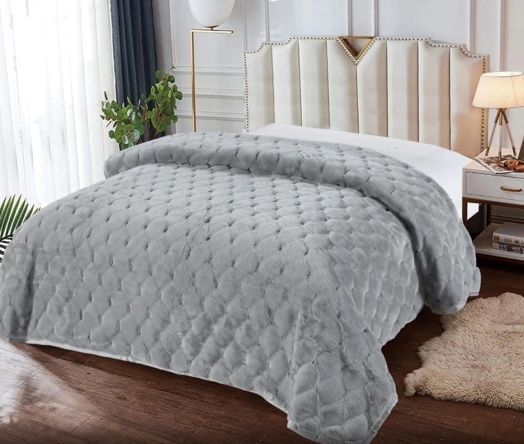 Покрывало меховое кролик new СД